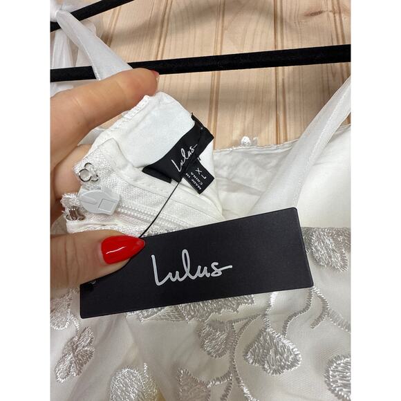 NWT Lulus Classic Romance White 3D Floral Applique Tie-Strap Mini Dress Size XL - Picture 7 of 7